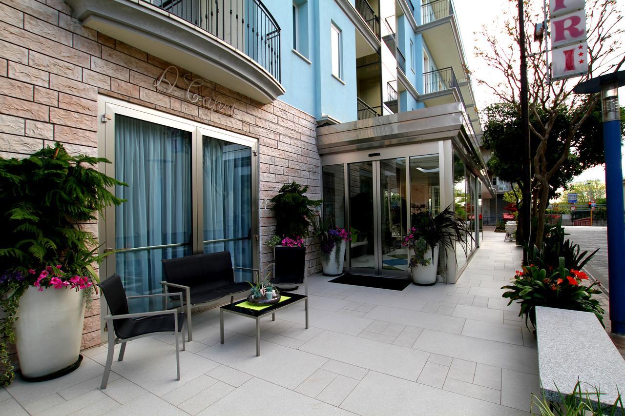 Hotel Capri Bellaria-Igea Marina Exteriör bild